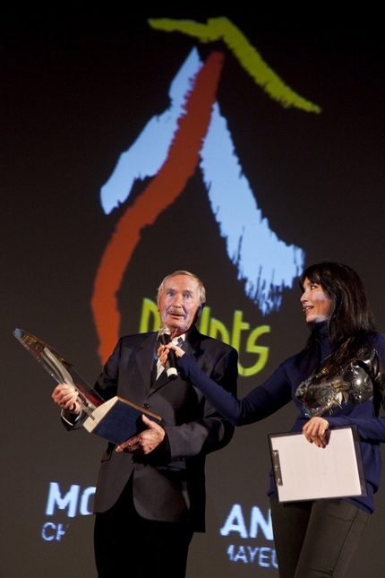 Piolets d'Or 2012 - Piolets d'Or 2012: Robert Paragot receiving the 