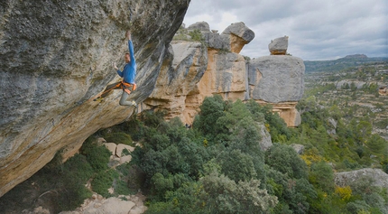 Jakob Schubert sale Perfecto Mundo a Margalef in Spagna