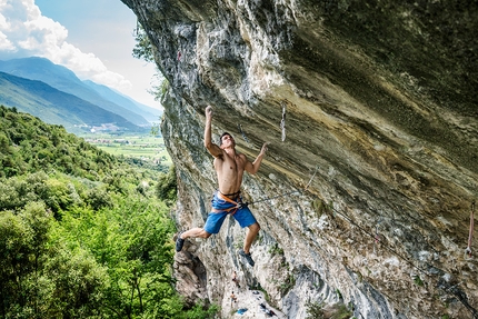 Cesar Grosso climbing Pure Dreaming 9a at Massone, Arco - 