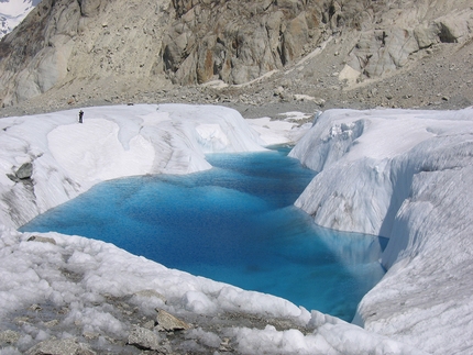 Retreating Mer de Glace, Mont Blanc’s largest glacier
