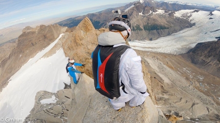 Paralpinismo in Patagonia: il volo dall'Aiguille de l’S