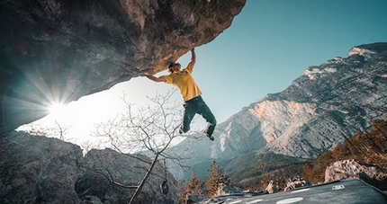 Bouldering at DROcklands close to Arco with Stefano Ghisolfi