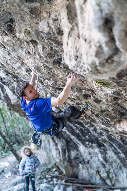 Terapia d'urto a Padaro nei Climbing Diaries di Stefano Ghisolfi