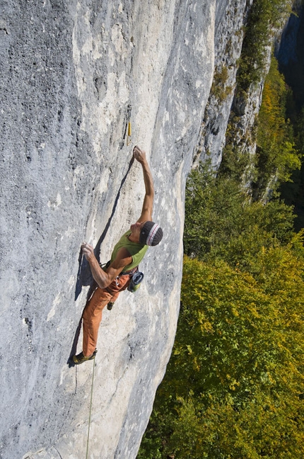 Manolo and Roby Present - Manolo climbing Roby Present 8c+/9a, Val Noana, Pale di San Martino, Dolomites