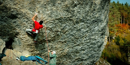 Lines Of Legends: Stone Love by Jerry Moffat in the Frankenjura, Germany