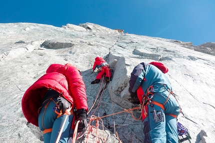 BASE al Petit Dru Parete Ovest, la salita GMHM