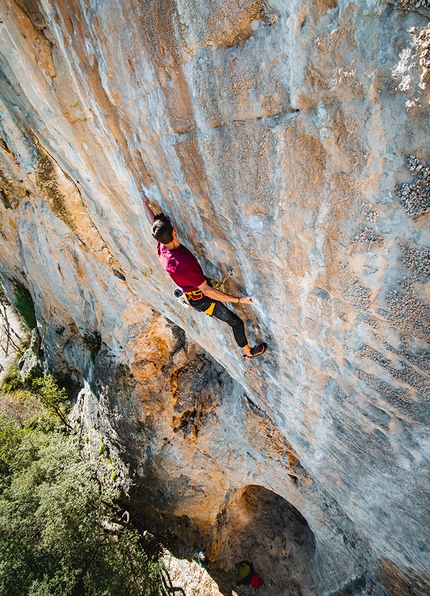 Are You Ready? by Patrick Edlinger at Châteauvert in Lines Of Legends