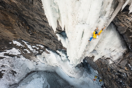 Petzl Legend Tour: ice climbing in NW Italy