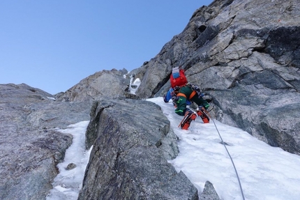 Grandes Jorasses No Siesta climbed by Christophe Dumarest & Tom Livingstone