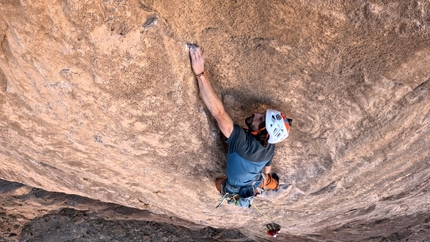 Kairos in Taghia (Marocco) di Davide Gaeta, Gabriele Gorobey, Guido De Sabbata