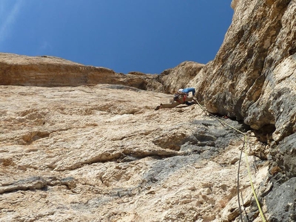 Schirata, Sella - Pitch 6, protected with camming devices, behind the corner climbed by Via Zeni.
