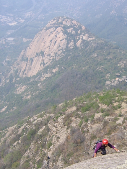 Climbing allowed at Arnad's La Corma di Machaby