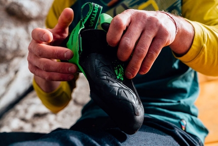 L’iconica scarpetta Skwama di La Sportiva diventa vegan - L’iconica scarpetta Skwama di La Sportiva diventa vegan. Massime performance in parete, è realizzata senza l'utilizzo di materiali di derivazione animale.