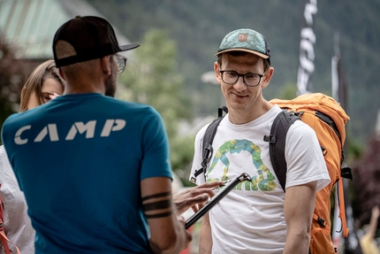 Arc’teryx Alpine Academy 2022 a Chamonix – partecipa alle clinics con C.A.M.P.! - C.A.M.P. offre a 3 coppie di appassionati la possibilità di partecipare ad 1 delle 3 clinics che si svolgeranno il 2 luglio dell'Arc’teryx Alpine Academy.
