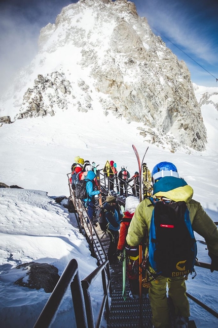 La Sportiva Vanguard Experience: chiusa con successo l’edizione 2022 - La Sportiva Vanguard Experience: chiusa con successo l’edizione 2022. Due weekend dedicati al test dell’intramontabile scarpone Vanguard tra i panorami alpini più suggestivi d’Italia