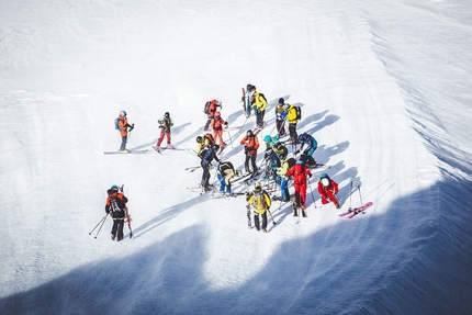 La Sportiva Vanguard Experience: chiusa con successo l’edizione 2022 - La Sportiva Vanguard Experience: chiusa con successo l’edizione 2022. Due weekend dedicati al test dell’intramontabile scarpone Vanguard tra i panorami alpini più suggestivi d’Italia