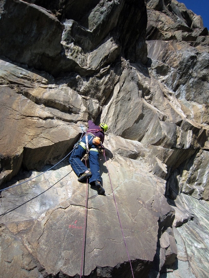 Pilier Rhodo a Montjovet - Via Jolly, Pilier Rhodo a Montjovet, Valle d'Aosta