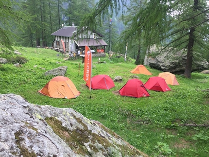 Campi Base Ferrino per vivere l’emozione di una vera esperienza outdoor! - Tornano anche quest’anno i Campi Base Ferrino, per vivere l’emozione di una vera esperienza outdoor! Rifugio Pian dei Fiacconi, rifugio Caldenave e rifugio Toesca le location scelte per vivere un’estate all’insegna dell’outdoor diventando, per un giorno, tester Ferrino.