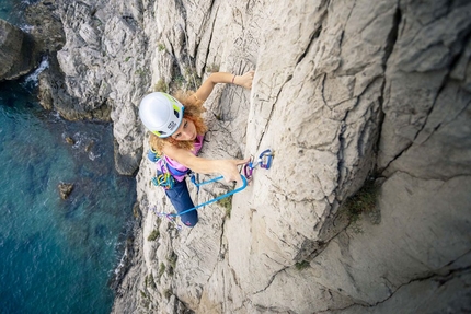 Arrampicata: vie lunghe in sicurezza con l’attrezzatura Climbing Technology - Mette alla prova testa e forza fisica, fa scoprire panorami mozzafiato ed è capace di