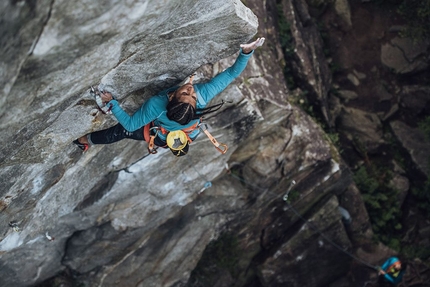 La Sportiva racconta la storia della climber egiziana Wafaa Amer - La Sportiva racconta la storia della climber egiziana Amer Wafaa