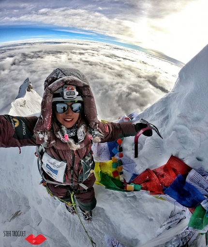 Stefi Troguet, Ambassador Ferrino, summits Manaslu, her second 8000er - Stefi Troguet, Ambassador Ferrino, summits Manaslu, her second 8000er