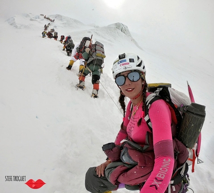 Stefi Troguet, Ambassador Ferrino, summits Manaslu, her second 8000er - Stefi Troguet, Ambassador Ferrino, summits Manaslu, her second 8000er