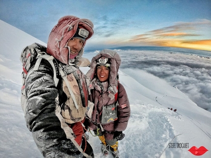 Stefi Troguet, Ambassador Ferrino, summits Manaslu, her second 8000er - Stefi Troguet, Ambassador Ferrino, summits Manaslu, her second 8000er