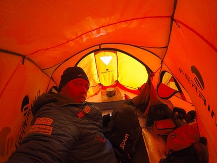 Ferrino Basecamp Experience with French Arctic explorer Alban Michon - Ferrino Basecamp Experience with Alban Michon: the French Arctic explorer will accompany groups into the mountains in complete autonomy.