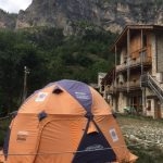 Valle Maira ospita la mostra tende Ferrino di tende originali utilizzate da grandi alpinisti - Valle Maira ospita la mostra Ferrino di tende originali utilizzate da grandi alpinisti