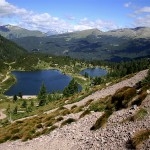 AKU adotta il Sentiero dei Laghi di Colbricon, Parco Naturale Paneveggio Pale di San Martino - Nell’ambito dell’iniziativa 'Adotta un sentiero del Parco', concepita dal Parco Naturale Paneveggio Pale di San Martino (Dolomiti), l’azienda calzaturificio AKU ha 'adottato' il sentiero dei Laghi di Colbricón che parte dal Passo Rolle.