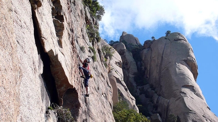 Bavella, Corsica - Luca Giupponi on pitch 1 of Tafunata Galattica (7a+), Contrafforti di Punta A Muvra, Bavella, Corsica