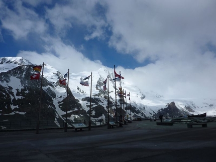 Grossglockner - Grossglockner: Glocknerhaus car park