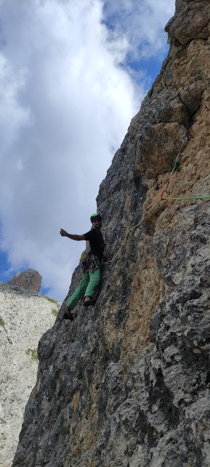 Via del Maresciallo, Dirupi di Larsec, Catinaccio, Dolomiti, Marco Bozzetta, Federico Monegatti - L'apertura della 'Via del Maresciallo' ai Dirupi di Larsec, Catinaccio, Dolomiti (Marco Bozzetta, Federico Monegatti 2023)