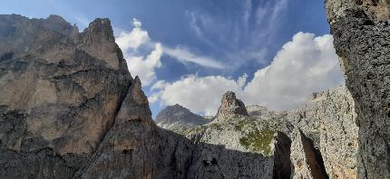 Via del Maresciallo, Dirupi di Larsec, Catinaccio, Dolomiti, Marco Bozzetta, Federico Monegatti - L'apertura della 'Via del Maresciallo' ai Dirupi di Larsec, Catinaccio, Dolomiti (Marco Bozzetta, Federico Monegatti 2023)