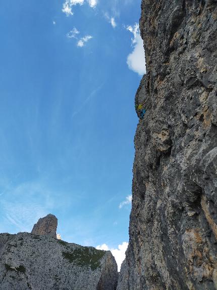 Via del Maresciallo, Dirupi di Larsec, Catinaccio, Dolomiti, Marco Bozzetta, Federico Monegatti - L'apertura della 'Via del Maresciallo' ai Dirupi di Larsec, Catinaccio, Dolomiti (Marco Bozzetta, Federico Monegatti 2023)