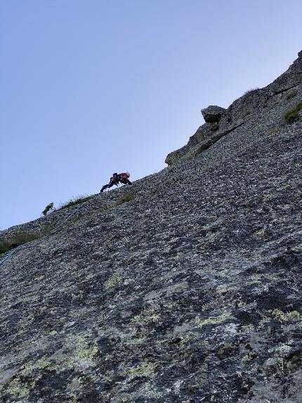 Labocaiana, Valle del Ferro, Val Masino, Paolo Marazzi, Riccardo Riva, Luca Robbiati - L'apertura di Labocaiana in Valle del Ferro, Masino - Bregaglia (Paolo Marazzi, Riccardo Riva, Luca Robbiati 2023)