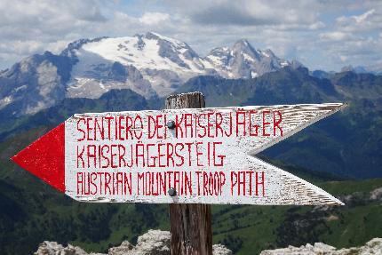 Kaiserjäger Path, Lagazuoi, Dolomites - Kaiserjäger Path on Lagazuoi (Dolomiti)