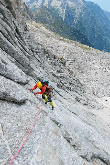 Vascello Fantasma, Valle del Ferro, Val Masino, Matteo Bedendo, Lorenzo Casolini - The first ascent of 'Vascello Fantasma' on Pera del Ferro in Valle del Ferro - Val Masino (Matteo Bedendo, Lorenzo Casolini 06/08/2023)