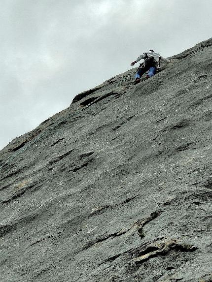 Campanile di Franzedaz, Monte Fop, Val di Franzedaz, Dolomiti, Federico Dell’Antone, Alessandro Graziosi - L'apertura di 'Ciampanil dei Sogni’ al Campanile di Franzedaz del Monte Fop, Val di Franzedaz, Dolomiti (Federico Dell’Antone, Alessandro Graziosi 2022/23)