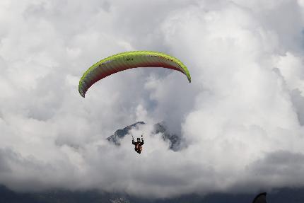 AKU Hike & Fly Sprint 2023, trekking e parapendio  tra la Val Belluna, Alpago e le Prealpi Venete