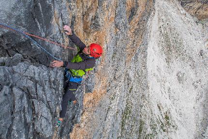 Super Ciano al Castelletto di Mezzo, Dolomiti di Brenta, Giuseppe Bagattoli, Andrea Calzà, Giampaolo Calzà - L'apertura della via Super Ciano al Castelletto di Mezzo, Dolomiti di Brenta (Giuseppe Bagattoli, Andrea Calzà, Giampaolo Calzà 06/08/2023)