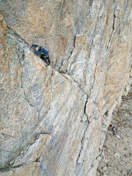 Miyar Valley, India, Alessandro Baù, Lorenzo D’Addario, Jérome Perruquet, Francesco Ratti - The first ascent of ''Super Thuraya' on the SW pillar of Mont Maudit, Miyar Valley, India (Alessandro Baù, Lorenzo D’Addario, Jérome Perruquet, Francesco Ratti 09/2023)