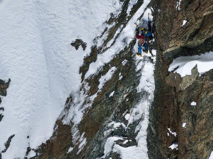 Breithorn Centrale, François Cazzanelli, Leonardo Gheza - François Cazzanelli e Leonardo Gheza aprono 'Estate Indiana' sul Breithorn Centrale