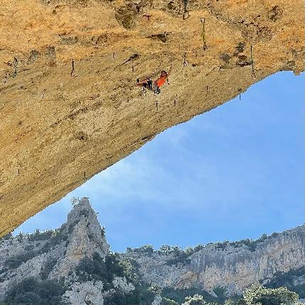 Anak Verhoeven, Rodellar, Spain - Anak Verhoeven climbing 'Cosi se Arete' (9a) at Rodellar in Spain