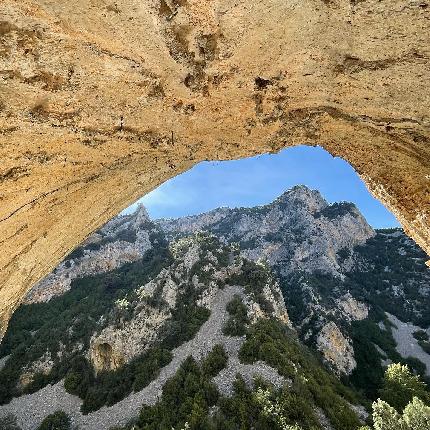 Anak Verhoeven sale un 9a prima di giorno poi di notte a Rodellar in Spagna