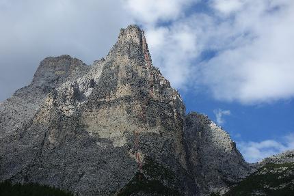 Enigma, Torre Trieste, Civetta, Dolomiti, Alessandro Baù, Alessandro Beber, Nicola Tondini - Il tracciato di 'Enigma' alla Torre Trieste in Civetta, Dolomiti (Alessandro Baù, Alessandro Beber, Nicola Tondini)