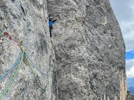 Madre Roccia, Marmolada, Iris Bielli, Matteo Della Bordella, Massimo Faletti, Maurizio Giordani - The first ascent of 'Madre Roccia' on the south face of Marmolada, Dolomites (Iris Bielli, Matteo Della Bordella, Massimo Faletti, Maurizio Giordani 2022-2023)