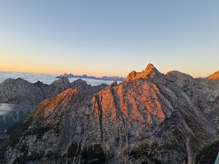 Madre Roccia, Marmolada, Iris Bielli, Matteo Della Bordella, Massimo Faletti, Maurizio Giordani - During the first ascent of 'Madre Roccia' on the south face of Marmolada, Dolomites (Iris Bielli, Matteo Della Bordella, Massimo Faletti, Maurizio Giordani 2022-2023)