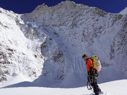 Jannu, Nepal, Himalaya, Matt Cornell, Alan Rousseau, Jackson Marvell - Matt Cornell, Alan Rousseau and Jackson Marvell making the alpine style first ascent of  'Round Trip Ticket' on the north face of Jannu in Nepal (7-13/10/2023)