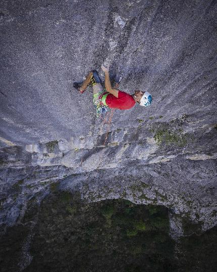 Siebe Vanhee Verdon Gorge - Siebe Vanhee rope-soloing 'Une Jolie Fleur dans un Peaux de Vache' in the Verdon Gorge